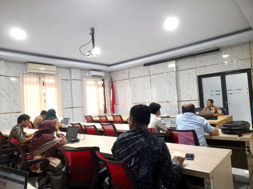 Tim Kerja ZI FMIPA UNEJ Gelar Koordinasi Pengisian Lembar Kerja Evaluasi (LKE) Tahun 2025 dan Survei di INSPIRASI DIKTI
