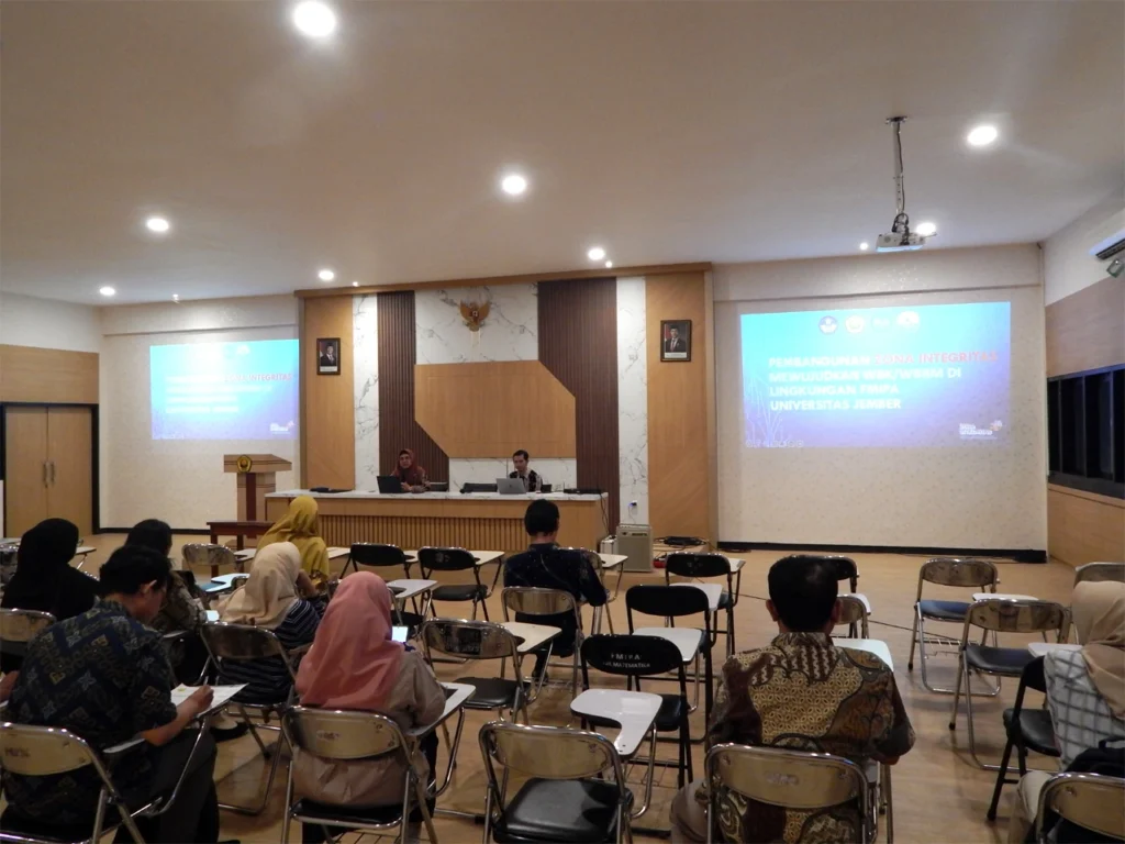 Tim ZI FMIPA Rapat Koordinasi Pengisian Lembar Kerja Evaluasi (LKE) Tahun 2026 dan Penandatanganan Pakta Integritas